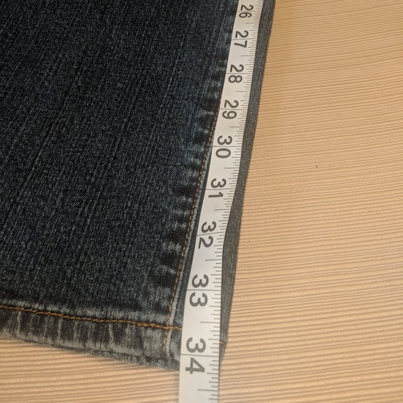 Lucky Brand Classic Fit Long Length Jeans - Picture 2 of 7